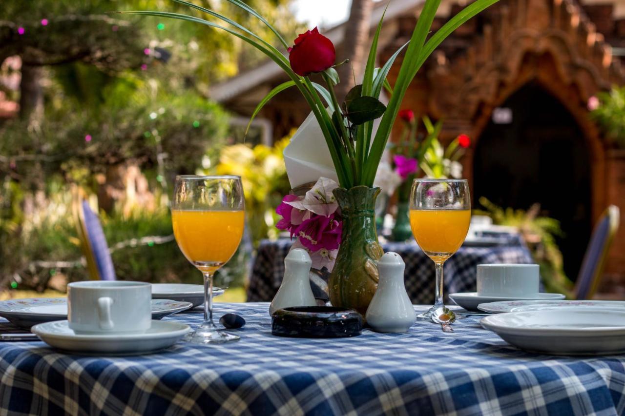 Lawkanat Hotel باغان المظهر الخارجي الصورة